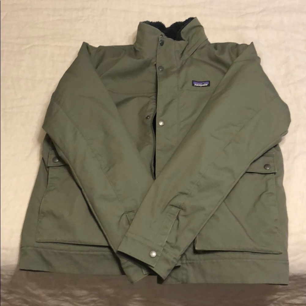 Patagonia Men’s Maple Grove Canvas Jacket.